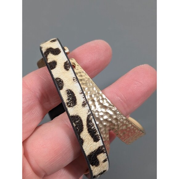 Cheetah Animal Print Faux Fur Gold Tone Hammered Wrap Bracelet 14 inch Boho - Picture 5 of 15